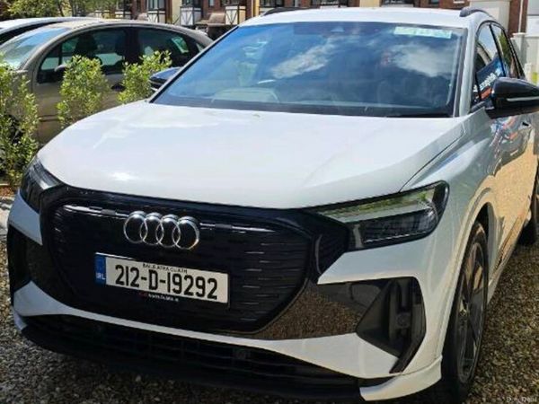 Audi e-tron Estate/Jeep, Electric, 2021, White