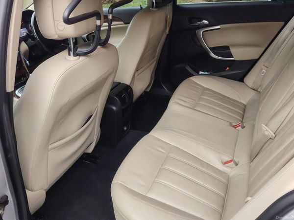 Opel Insignia MPV, Diesel, 2015, Silver