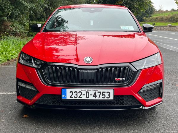 Skoda Octavia Saloon, Diesel, 2023, Red