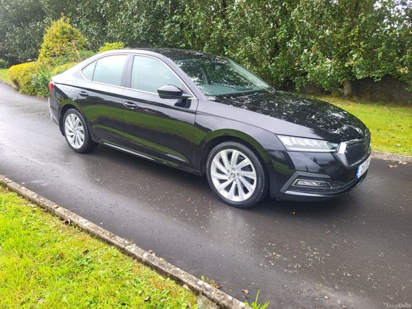 Skoda Octavia Saloon, Diesel, 2021, Black