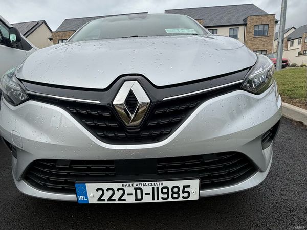 Renault Clio Hatchback, Petrol, 2022, Grey
