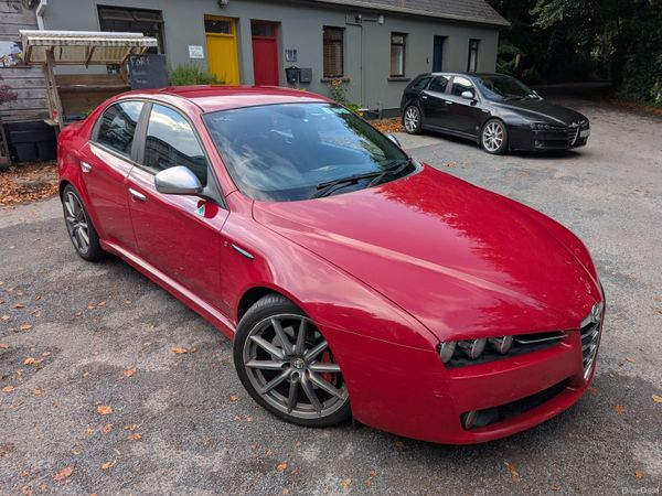 Alfa Romeo 159 Saloon, Diesel, 2010, Red