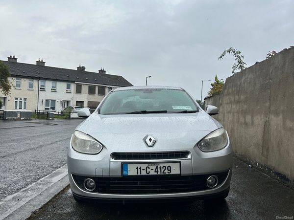 Renault Fluence Saloon, Diesel, 2011, Silver