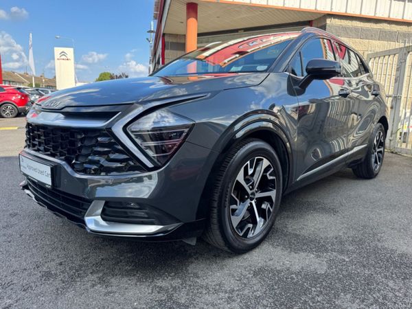 Kia Sportage MPV, Diesel, 2022, Grey