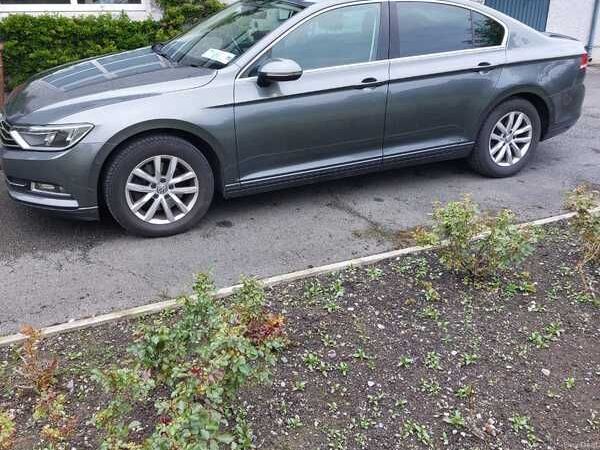 Volkswagen Passat Saloon, Diesel, 2016, Grey