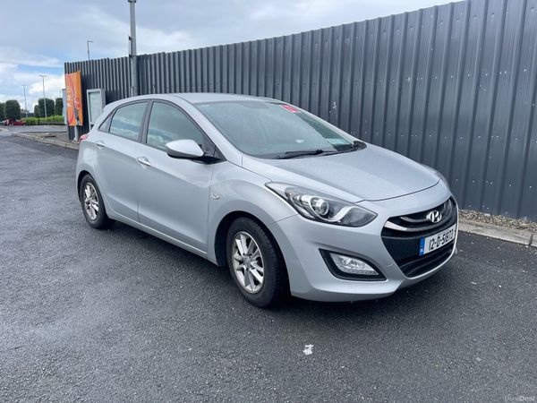 Hyundai i30 Hatchback, Diesel, 2012, Silver