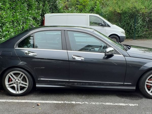 Mercedes-Benz C-Class Saloon, Diesel, 2013, Black