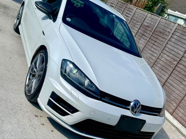 Volkswagen Golf Hatchback, Petrol, 2017, White