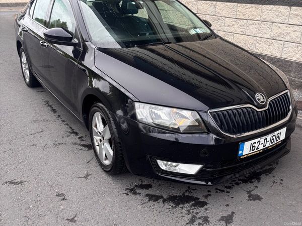 Skoda Octavia Saloon, Diesel, 2016, Black