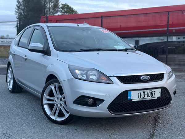 Ford Focus Hatchback, Diesel, 2011, Silver