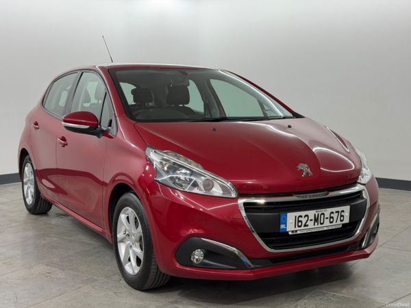Peugeot 208 Hatchback, Petrol, 2016, Red