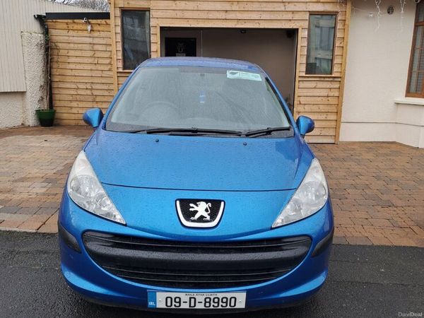 Peugeot 207 Hatchback, Petrol, 2009, Blue