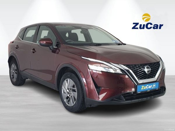 Nissan Qashqai MPV, Petrol, 2024, Red