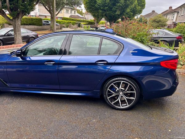 BMW 5-Series Saloon, Petrol Plug-in Hybrid, 2018, Blue