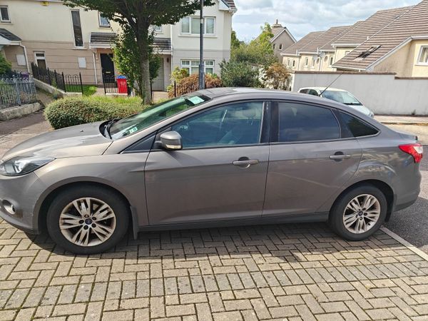 Ford Focus Saloon, Diesel, 2012, Brown
