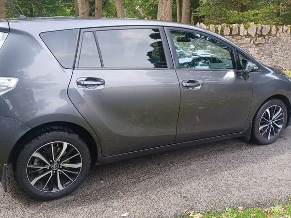 Toyota Verso MPV, Diesel, 2017, Grey