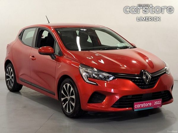 Renault Clio Hatchback, Petrol, 2022, Red