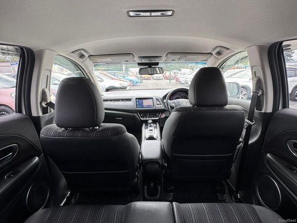 Honda Vezel Estate, Petrol Hybrid, 2018, White