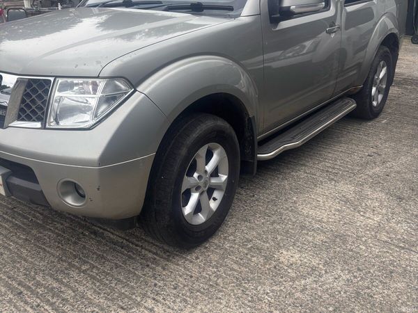 Nissan Pathfinder SUV, Diesel, 2007, Silver