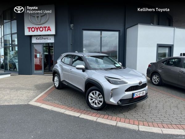 Toyota Yaris Cross Hatchback, Petrol Hybrid, 2024, Silver