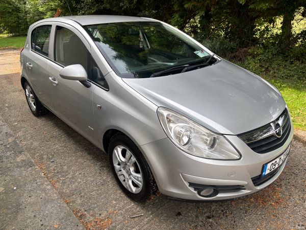 Opel Corsa Hatchback, Petrol, 2009, Silver