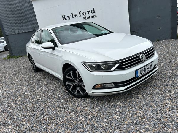 Volkswagen Passat Saloon, Diesel, 2016, White