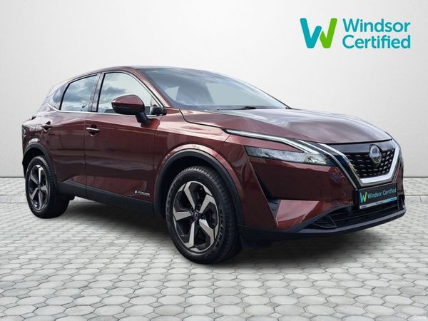 Nissan Qashqai SUV, Petrol Hybrid, 2024, Red