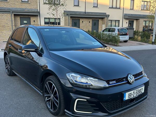 Volkswagen Golf Hatchback, Petrol Plug-in Hybrid, 2018, Black