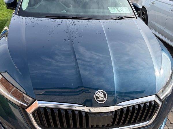 Skoda Octavia Saloon, Diesel, 2021, Blue