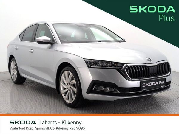 Skoda Octavia Saloon, Petrol, 2024, Silver
