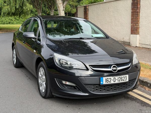 Opel Astra Saloon, Diesel, 2016, Black