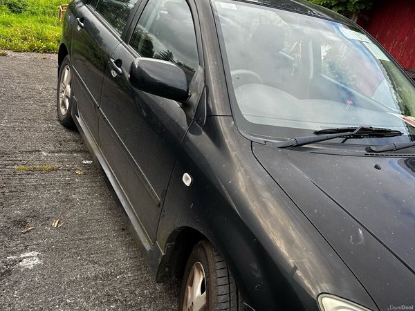 Toyota Corolla Hatchback, Petrol, 2006, Black