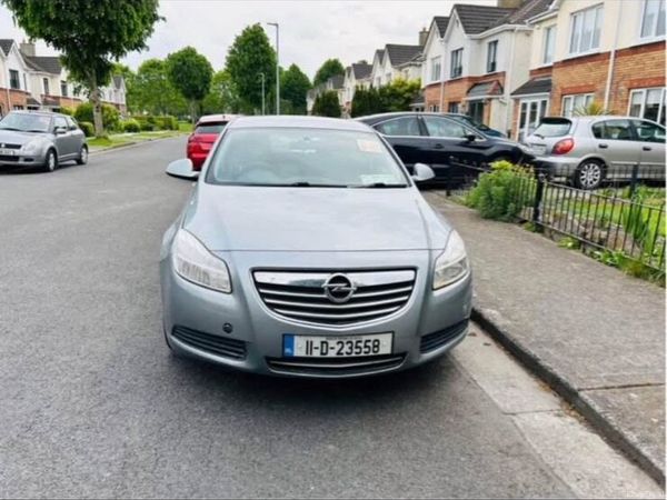 Opel Insignia Saloon, Diesel, 2011, Silver