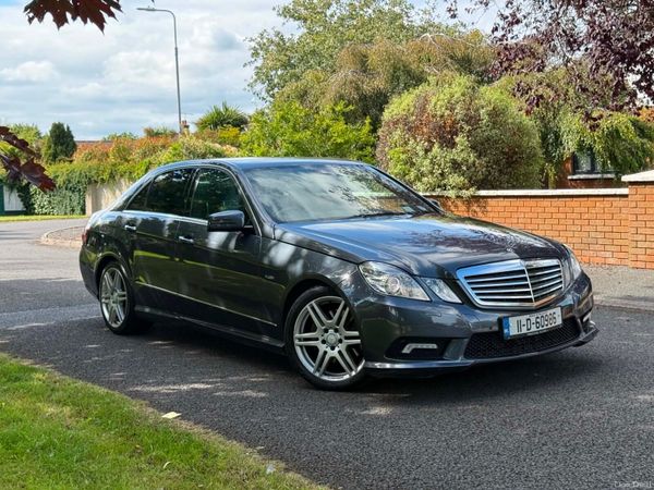 Mercedes-Benz E-Class Saloon, Diesel, 2011, Navy