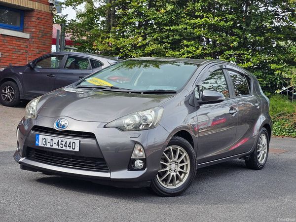 Toyota Aqua Hatchback, Petrol Hybrid, 2013, Grey