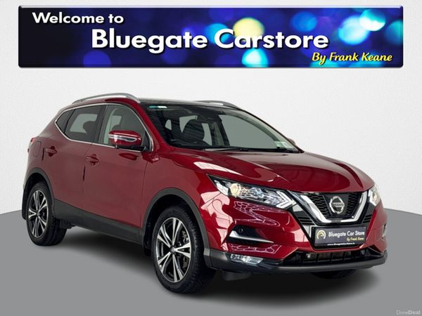 Nissan Qashqai MPV, Petrol, 2018, Red