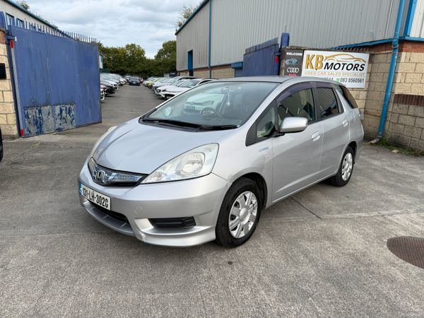Honda Fit Hatchback, Petrol Hybrid, 2013, Silver