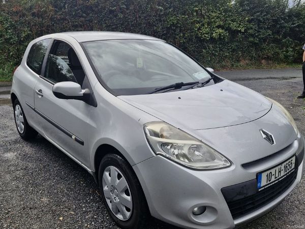 Renault Clio Hatchback, Ethanol Petrol, 2010, Silver
