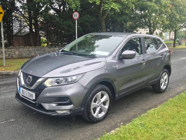 Nissan Qashqai Hatchback, Diesel, 2018, Grey