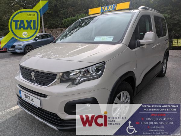 Peugeot Rifter MPV, Diesel, 2021, Beige
