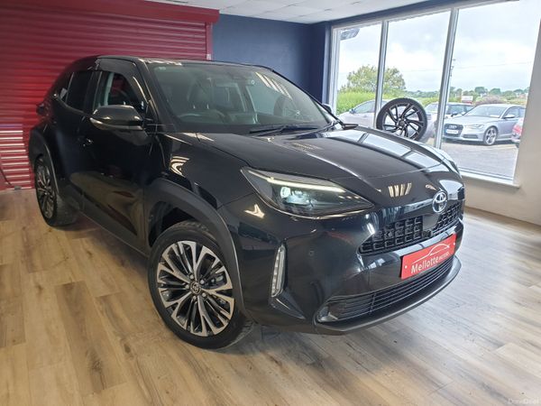Toyota Yaris Cross Hatchback, Petrol Hybrid, 2021, Black