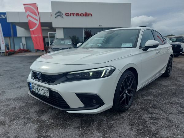 Honda Civic Hatchback, Petrol Hybrid, 2024, White
