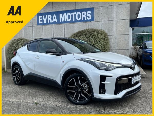 Toyota C-HR SUV, Petrol Hybrid, 2023, White