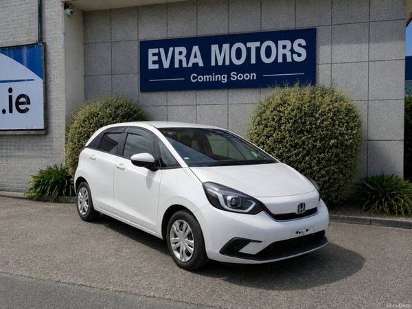 Honda Fit Hatchback, Petrol Hybrid, 2020, White