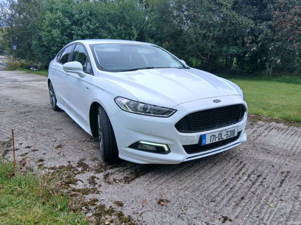 Ford Mondeo Hatchback, Diesel, 2017, White