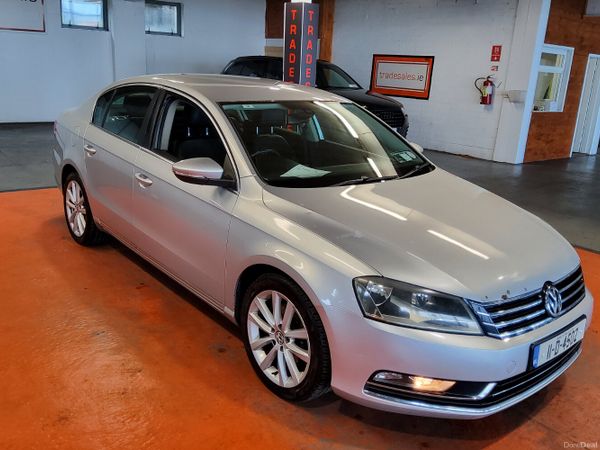 Volkswagen Passat Saloon, Diesel, 2011, Silver
