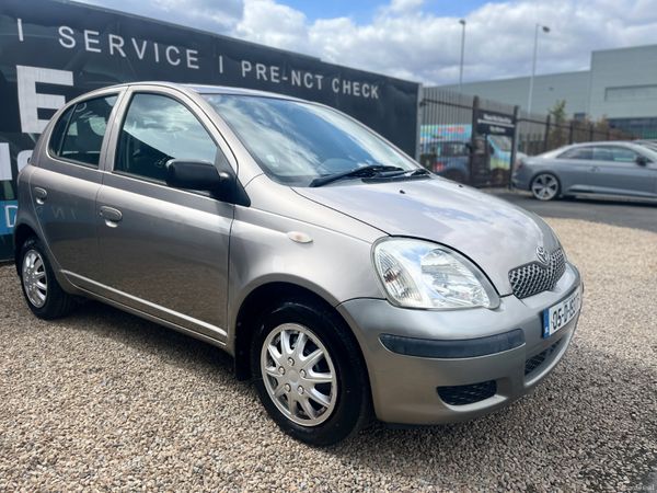Toyota Yaris Hatchback, Petrol, 2005, Grey
