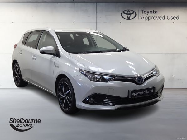 Toyota Auris Hatchback, Petrol Hybrid, 2017, White