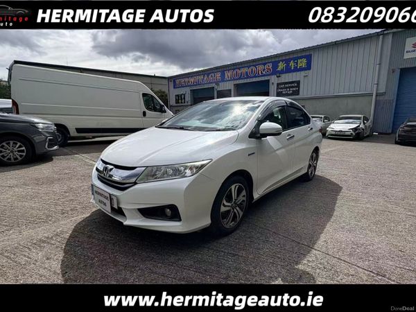 Honda Grace Saloon, Petrol Hybrid, 2015, White