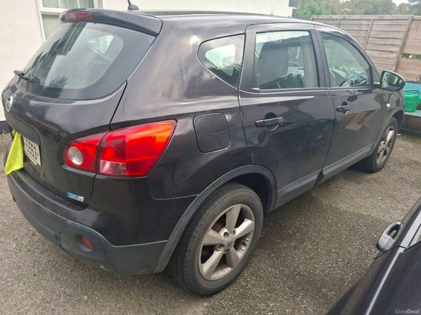 Nissan Qashqai Hatchback, Diesel, 2010, Black